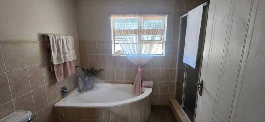 3 Bedroom Property for Sale in Tergniet Western Cape